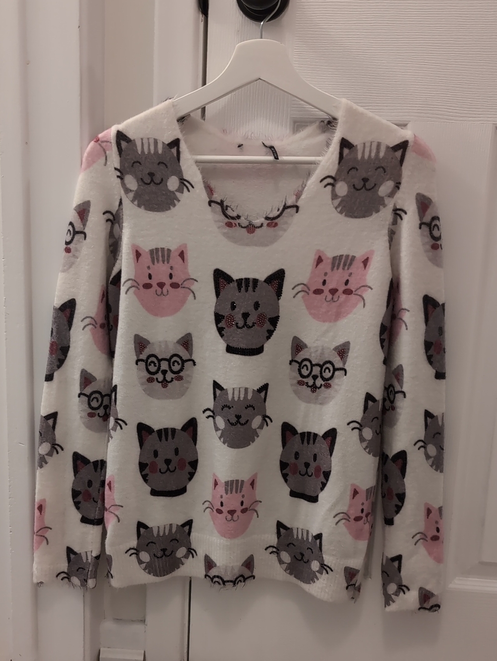 Cozy Cat Face Sweater - Pink & Gray on White